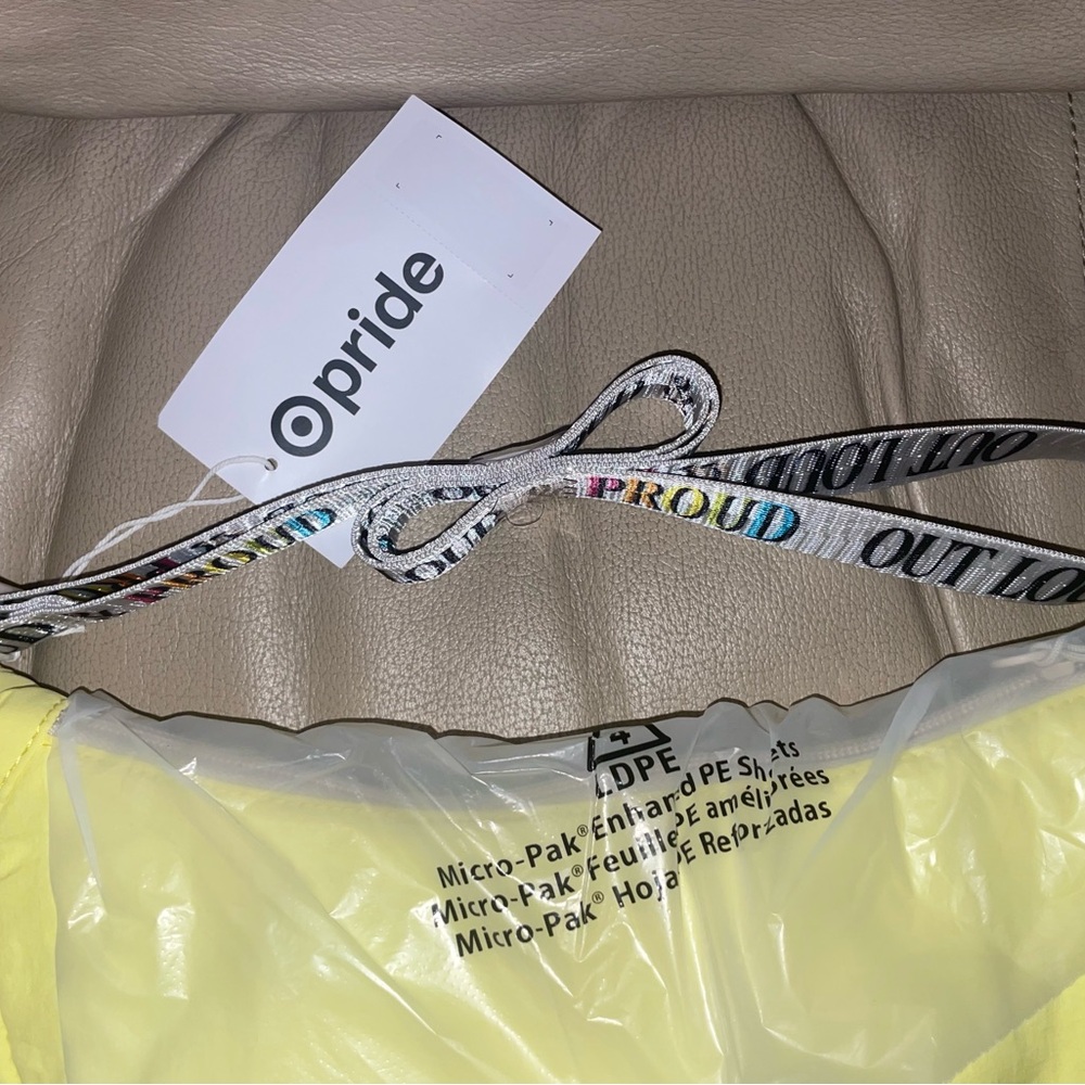 Yellow Adult Sling Bag NWT Pride Target Cute Fashion Fun Art Chic Style Carry On - Picture 2 of 7